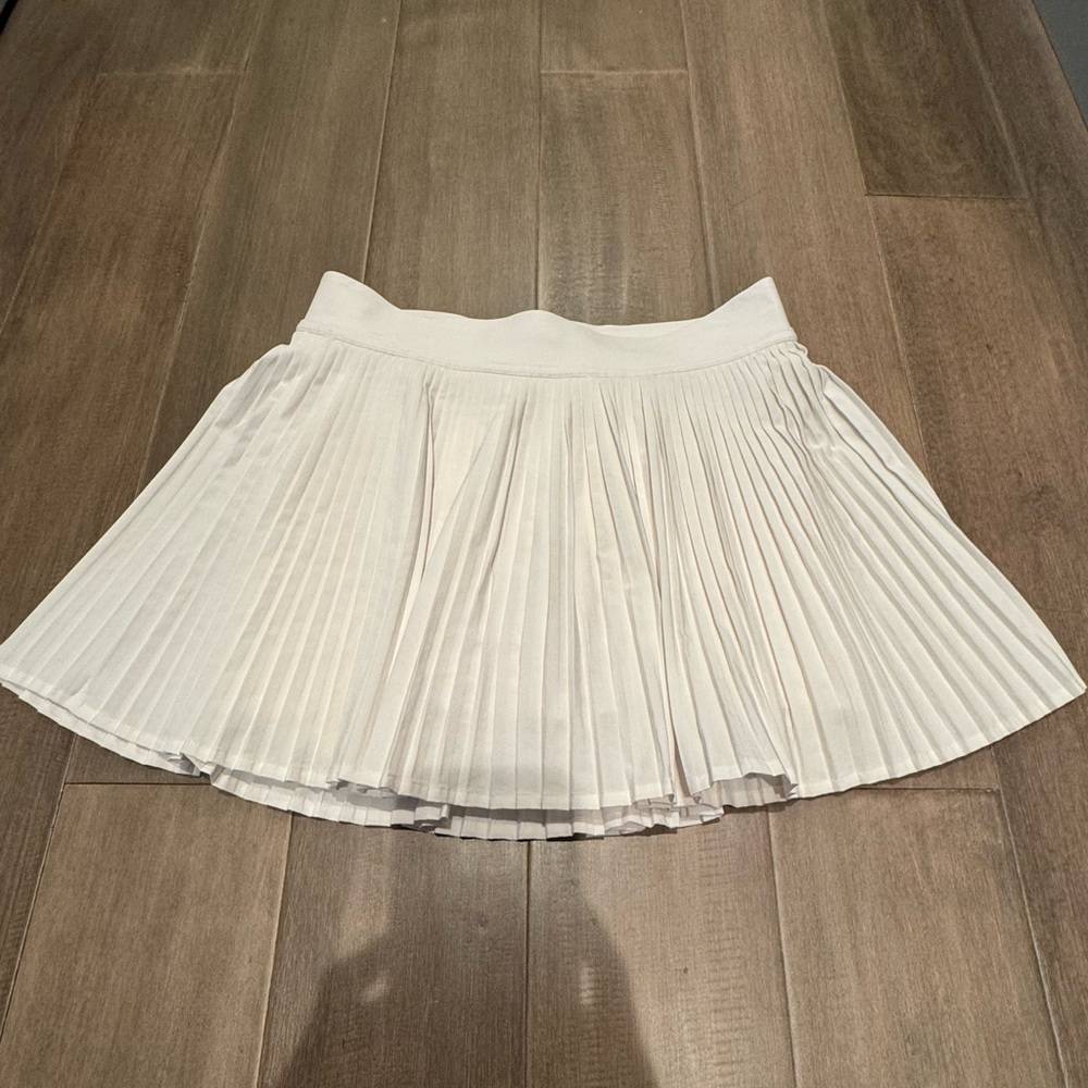 Lululemon varsity high rise pleated skirt 4